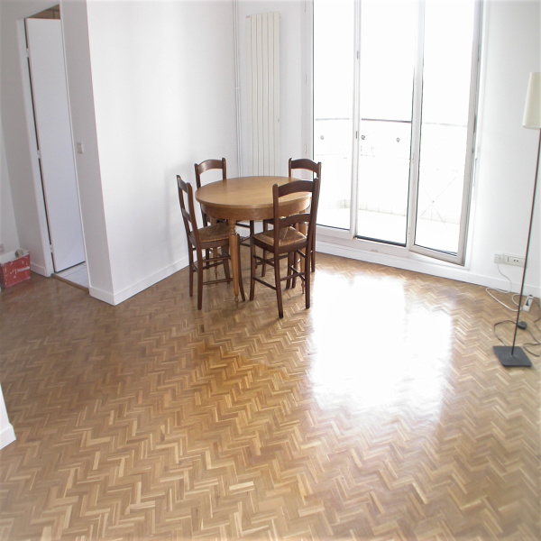Offres de location Appartement Les Lilas 93260